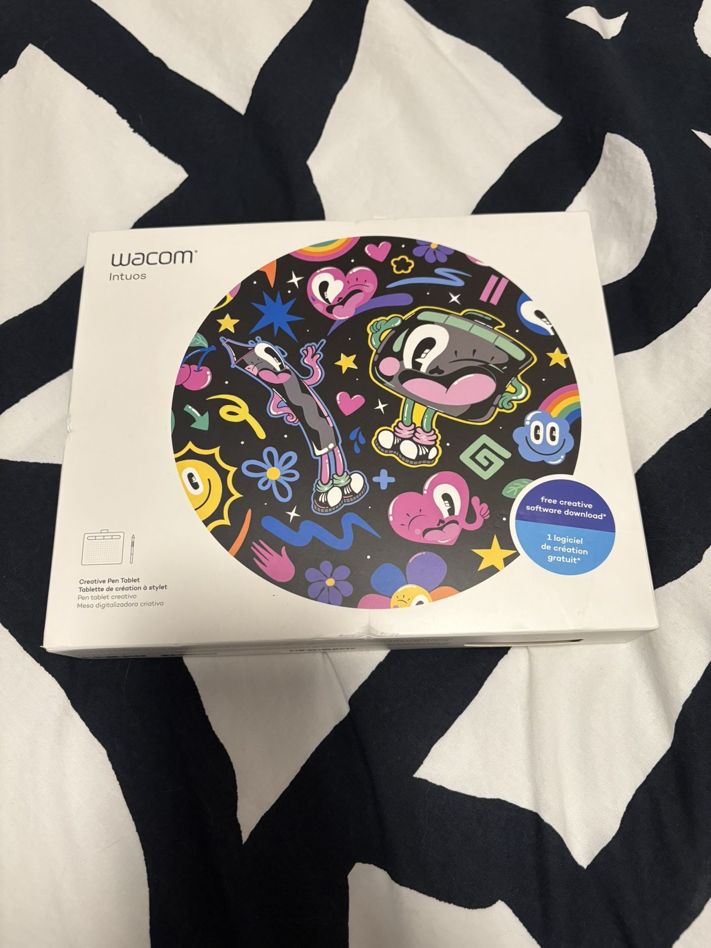 Wacom Intuos Small Digital Graphics Drawing Tablet,  Open Box, Never Been Used