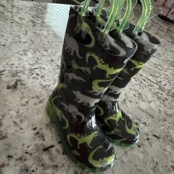 Size 6c Rubber Boots 