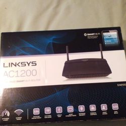 LINKSYS AC1200 DUAL BAND SMART WI-FI ROUTER