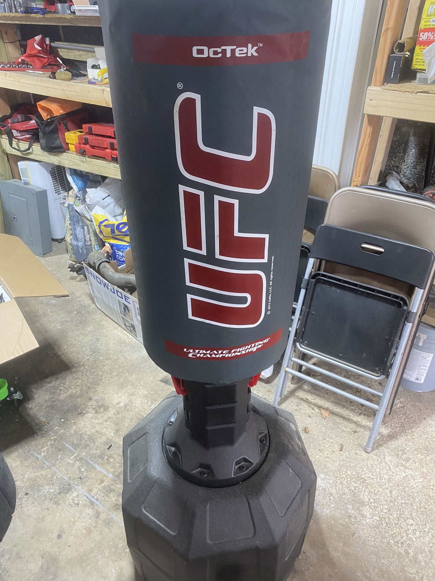 Ufc Punching Bag (no Gloves)