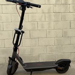 Segway f3 E-scooter 