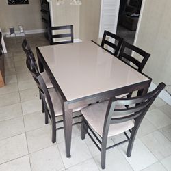 Extendable Dining Set