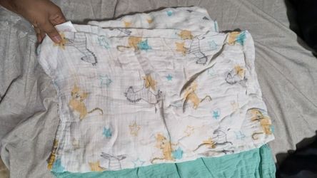 Muslin baby blankets