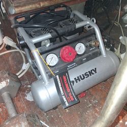 Husky 1 1/2 Gal. Compressor 