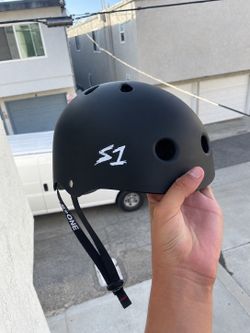 S1 HELMET