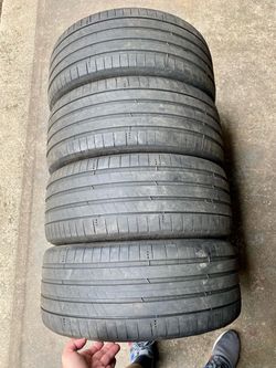 4) 255/35/31 Michelin Pilot Sport 5 AO2 Tires.  Tread measures 5.5-6/32  Came off an Audi with only 6000 miles.   DOT 1725  $650 for 4 ($543 each onli