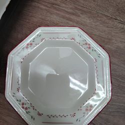 8- Dessert Plates