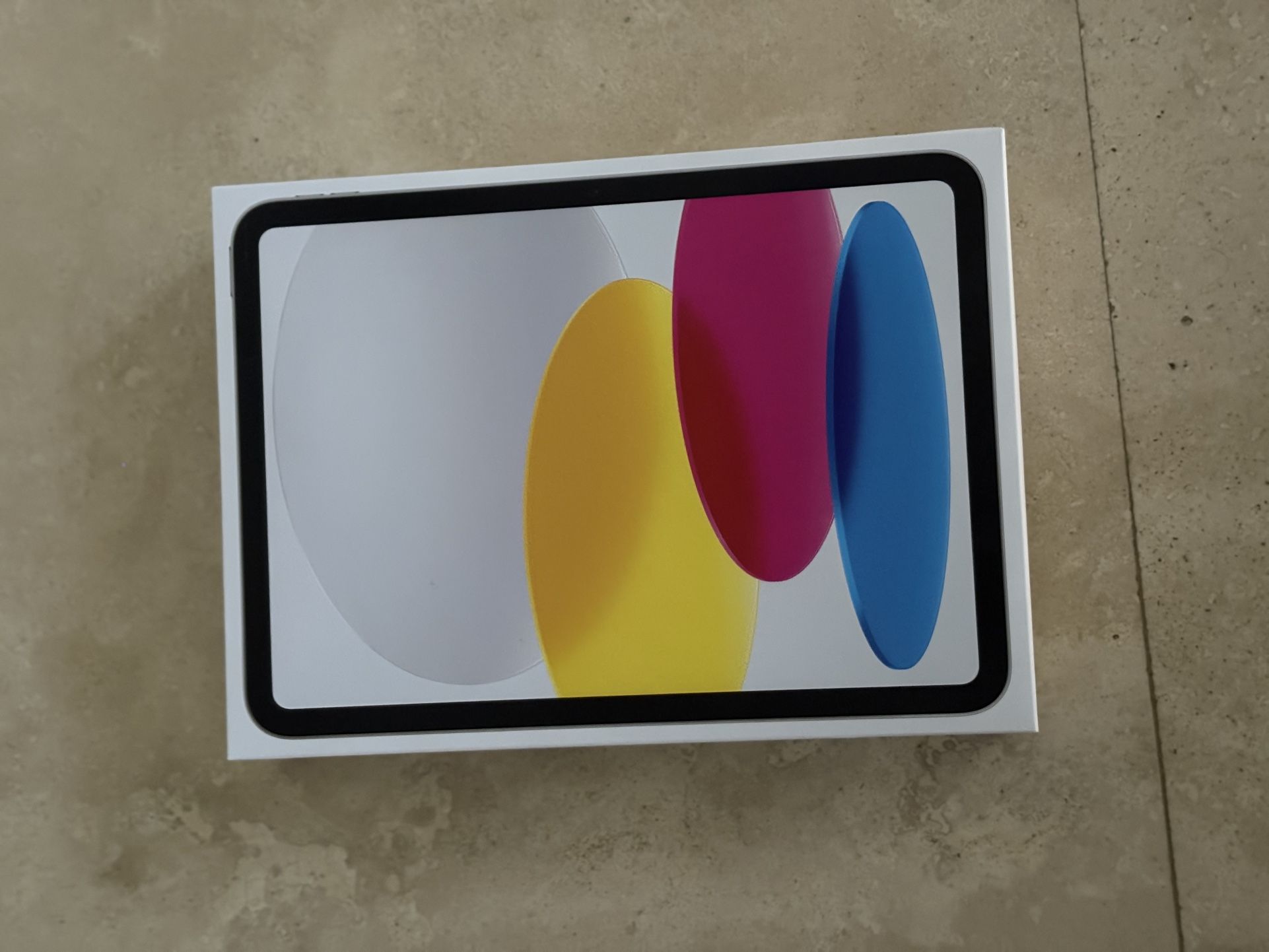 I Pad (A16)