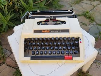 1980 Brother Accord 10 Typewriter