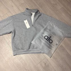 Brand new Alo quarter zip size medium
