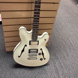 Squier electric Guitar 