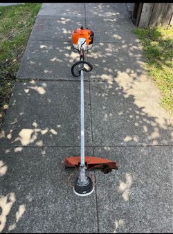 Stihl FS240 R !! Weedeater ! Lots Of Power 