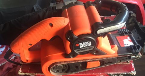 Black and decker sander