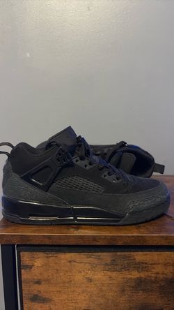 NIKE JORDAN SPIZIKE (size 6Y)
