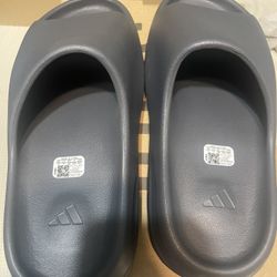 YZY SLIDES