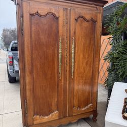 19 Century French Beautiful Amor Cabinet 