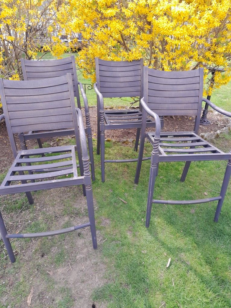 Set Of 4 Chairs