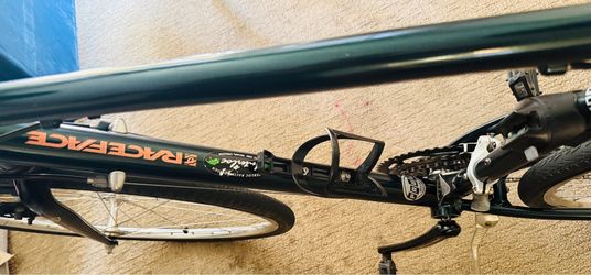 Dark green commuter bike