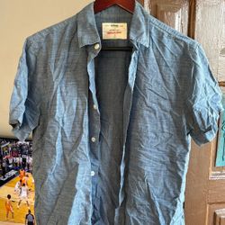 Blue Short Sleeve Button Up Mens M