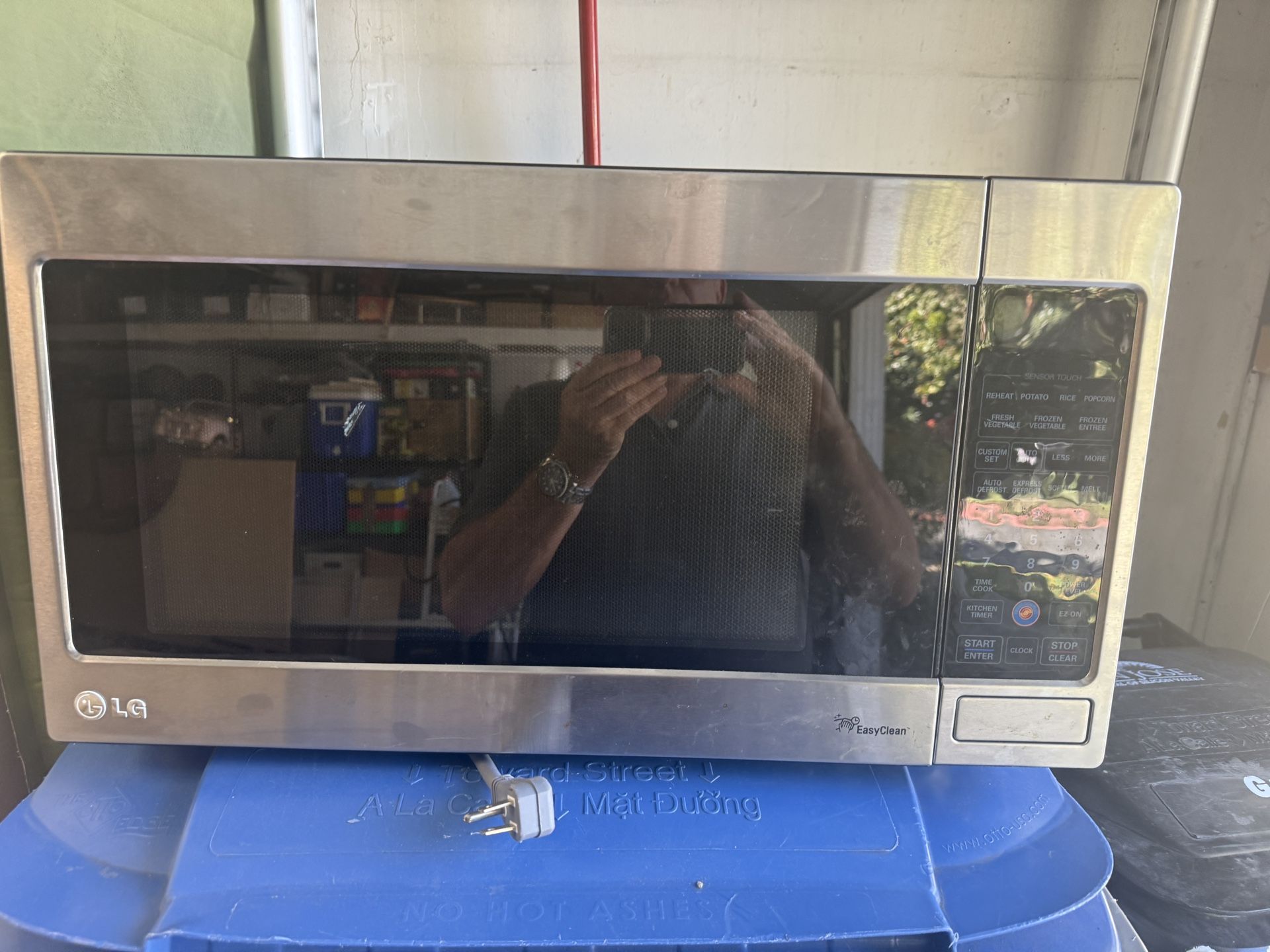 FREE Non-working Large Tabletop Microwave