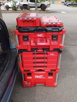 Milwaukee pack out New