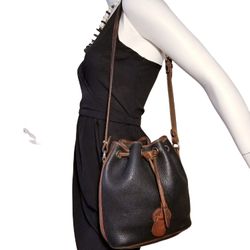 DOONEY & BOURKE BLACK BROWN LEATHER PURSE HAND BAG

** Price Is Firm**