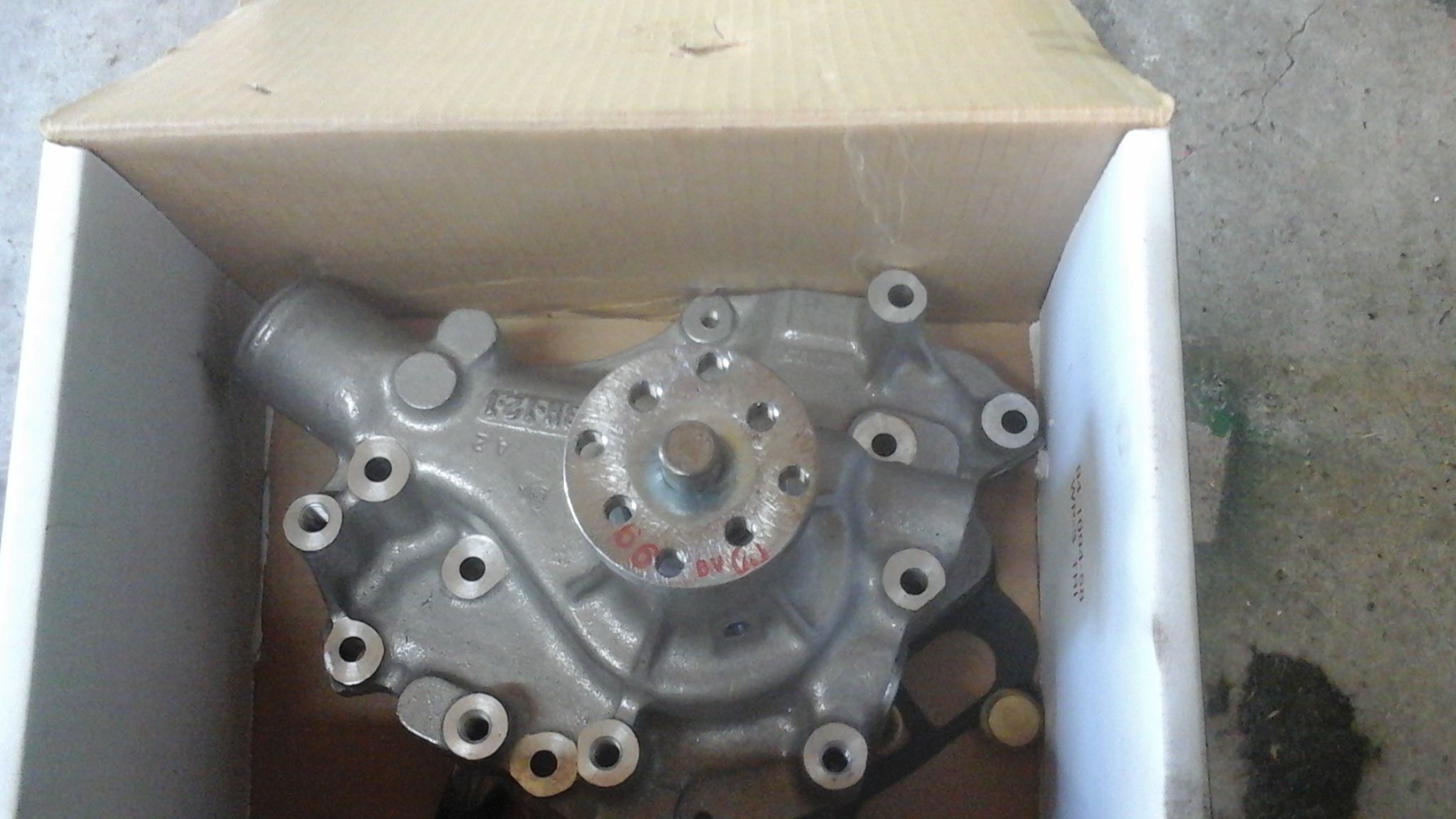 New in box small block ford water pump