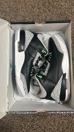 jordan 3 retros black/green and wolf grey size 8.5