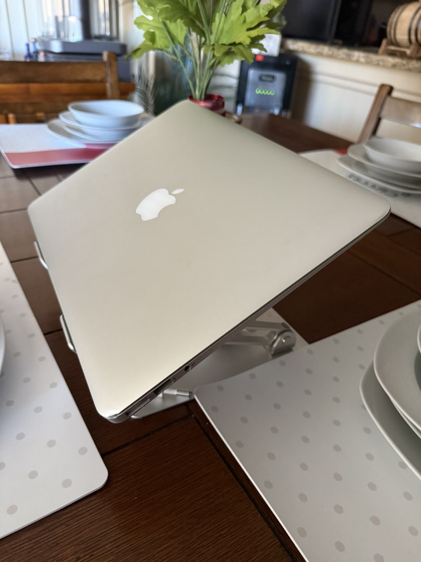 Apple Airbook