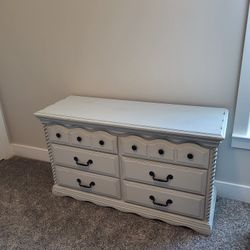 Cute Light Gray 6 Drawer Dresser