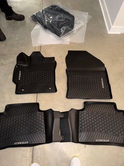 Toyota Corolla All-Weather Floor Mats - Black - Like New
