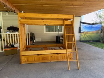 Bunk bed