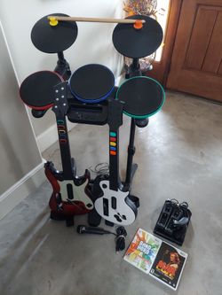 Guitar Hero Warriors of Rock bundle Rockband Rock Band Hero