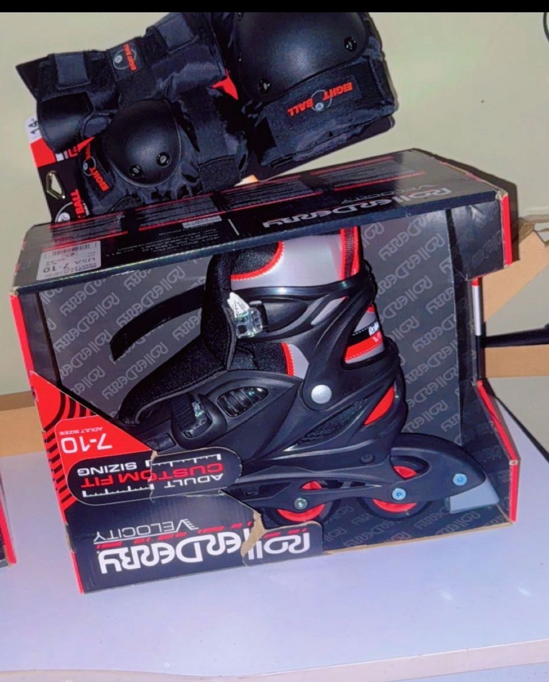 Son Dos Pares Nuevos 