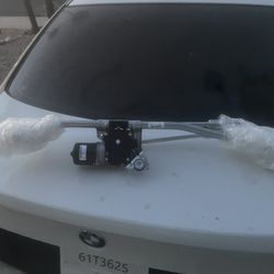 GM Genuine Parts (contact info removed)3 Windshield Wiper System Module, 32.6 In