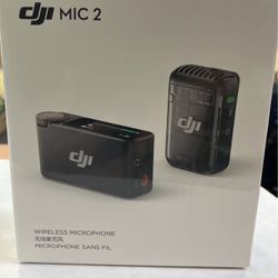 DJI Mic 2 Compact Digital Wireless Microphone System/Recorder for Camera & Smartphone (2.4 GHz)