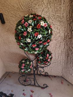 Artificial Floral Topiary Ball Set with Metal Stand