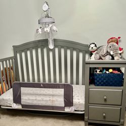 4-in-1 Convertible Crib And Mattress 