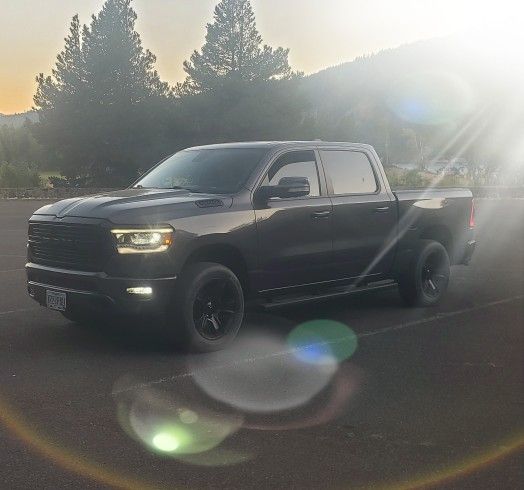 2019-2024 Ram 1500 Oem Headlights