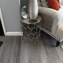 Small metal end table set of 2.