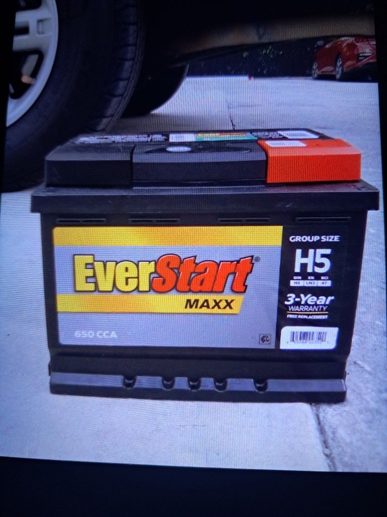 Car BATTERY (NEW)