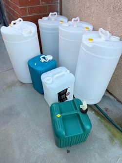 Plastic Water & Utility Storage Containers  5 - 15 Gallons – Great Condition