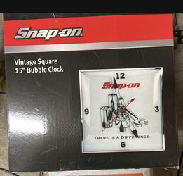 Snap On 15” Bubble Wall Clock NIB