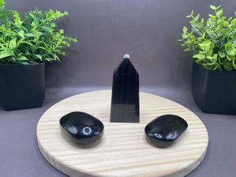 80 G 3 Inch Smoky Quart Small Tower, 97 G Two Palm Stones 2 Inches And 2.2 Inches Bundle