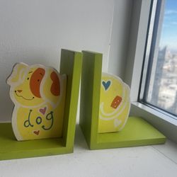 Adorable Dog Themed Wooden Bookend 