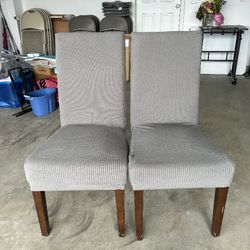 Set Of Chairs With Covers