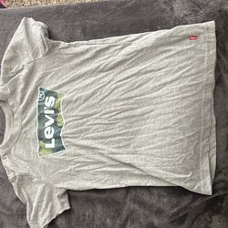 Gray Levi’s shirt, Small