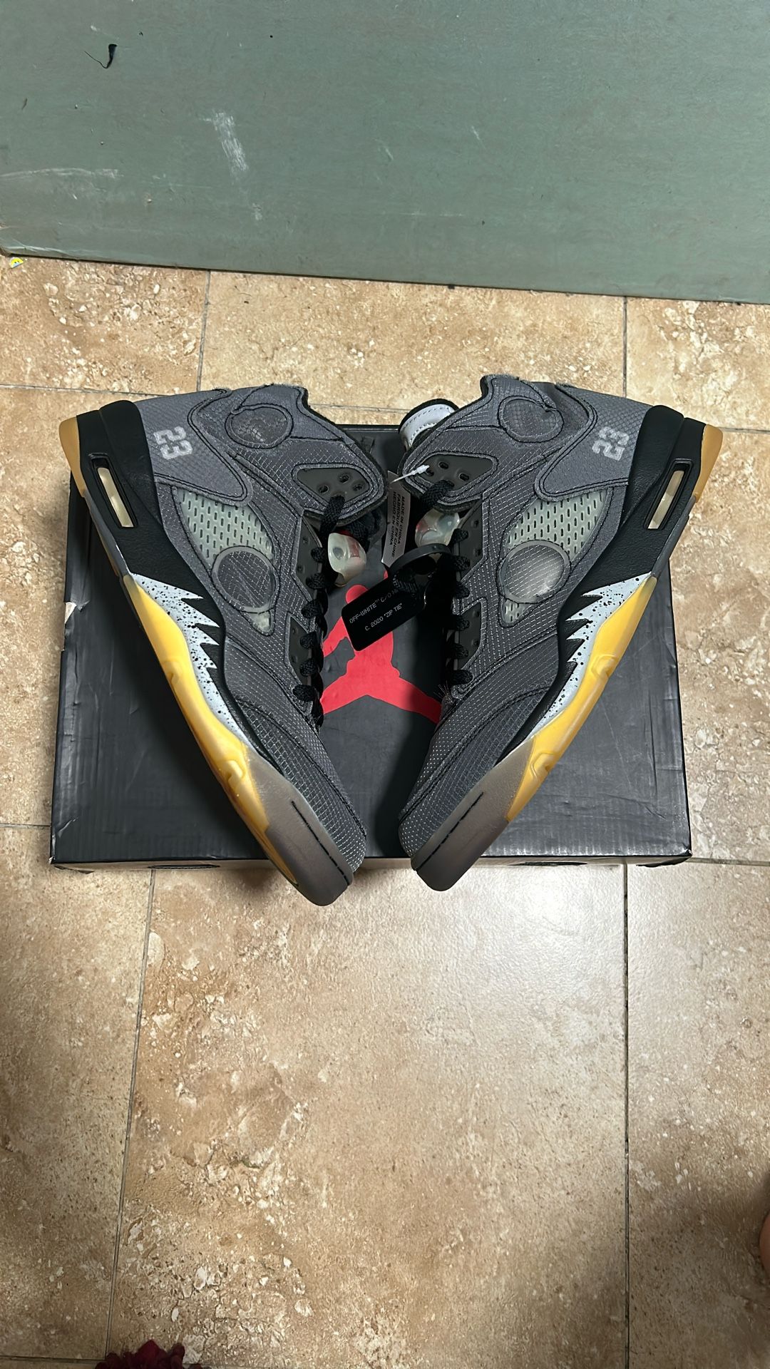 Offwhite Jordan 5 Muslin