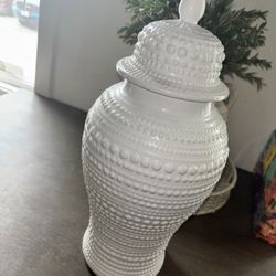 White Jinger Jar