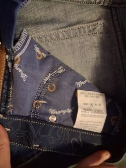 Brand new never worn Wrabgler Jeans